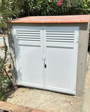 Armario aluminio blanco exterior