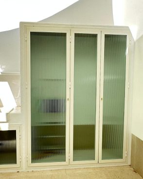 Puertas translucidas patio exterior