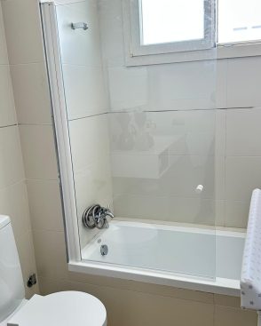 mampara de ducha sin perfileria